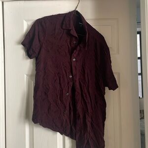 Floral Textured Express Short Sleeve Button Down